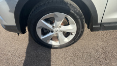 Nissan Qashqai 1.3 DiG-T Acenta Premium 5dr Petrol Hatchback